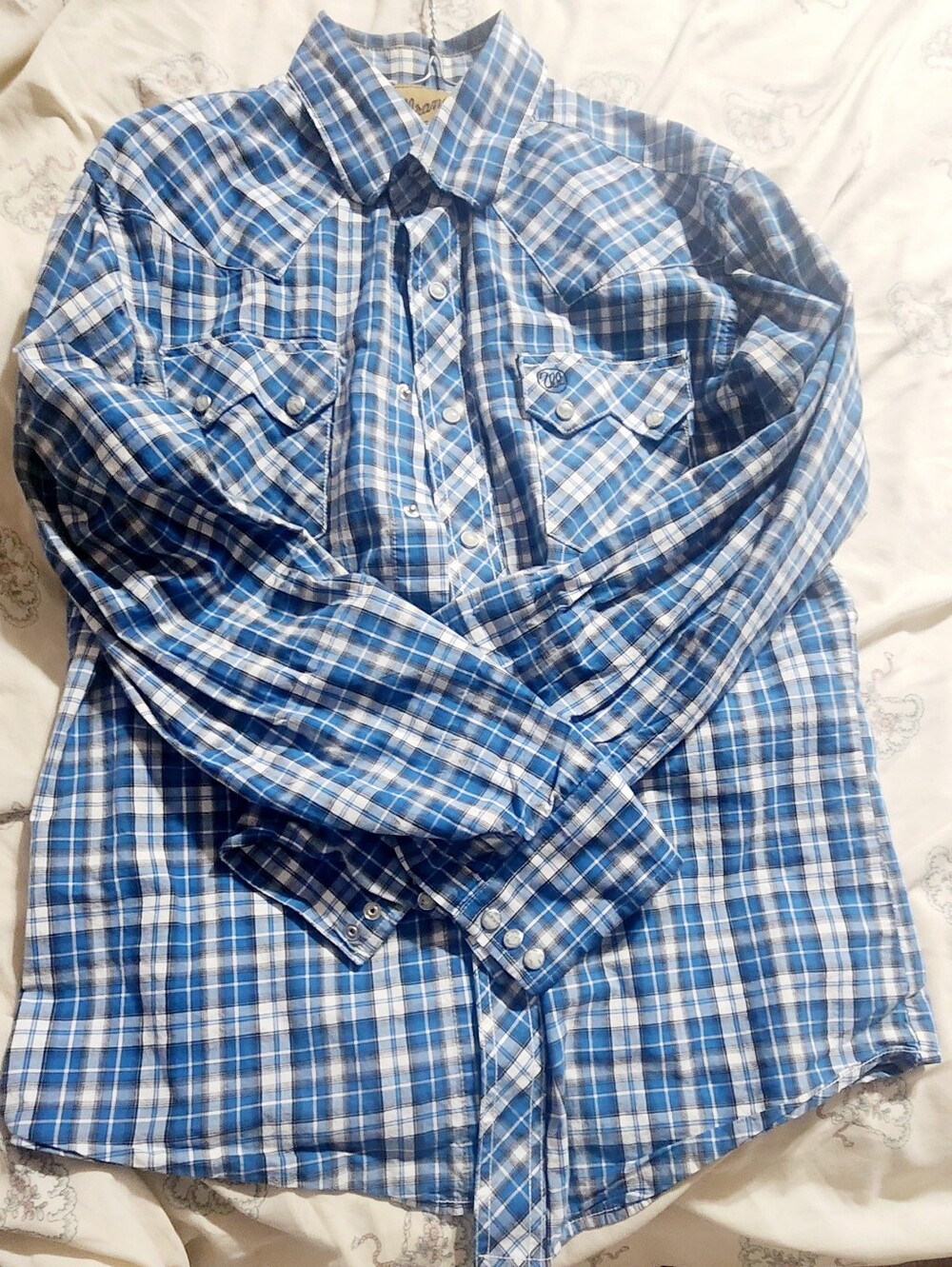Wrangler Men's Blue Plaid Button-Down Shirt